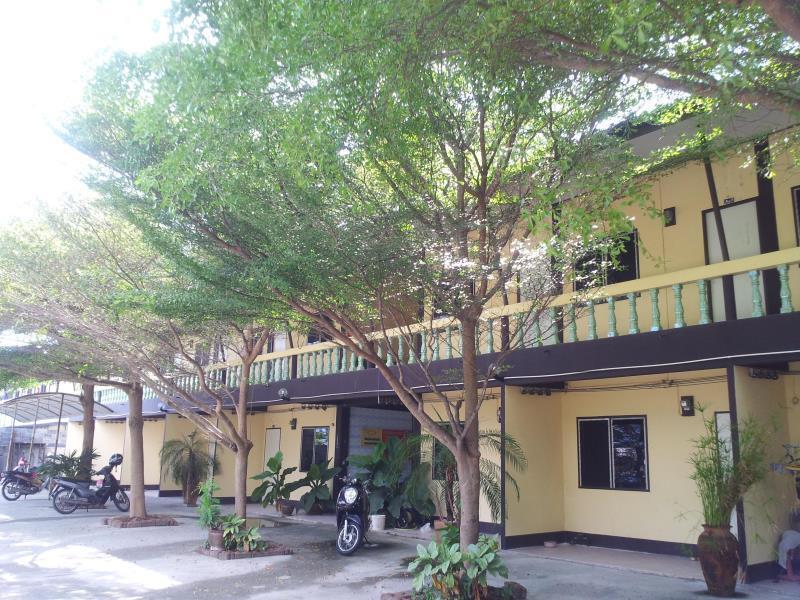 Baan Kanlaya Chonburi Bagian luar foto