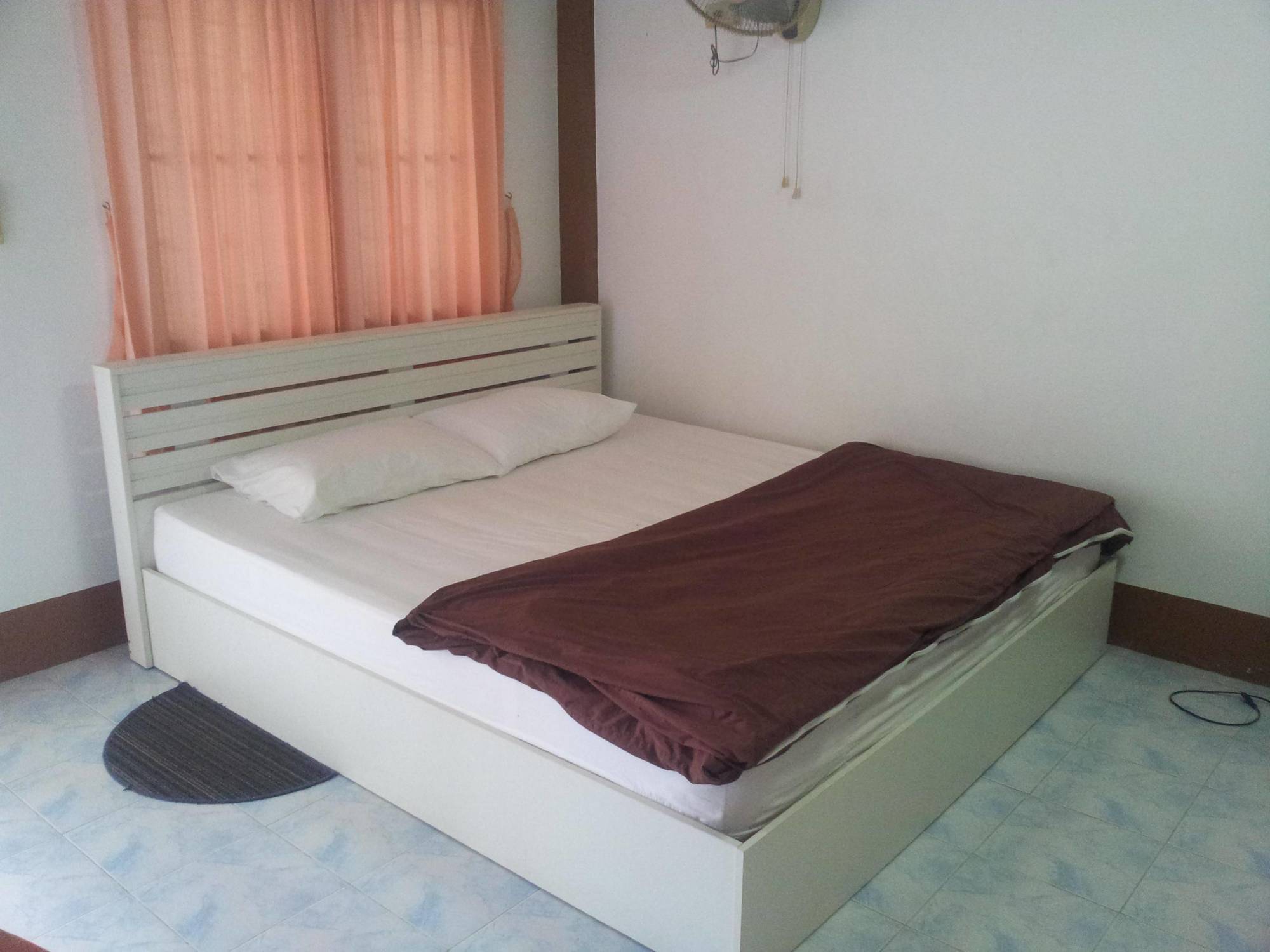 Baan Kanlaya Chonburi Bagian luar foto